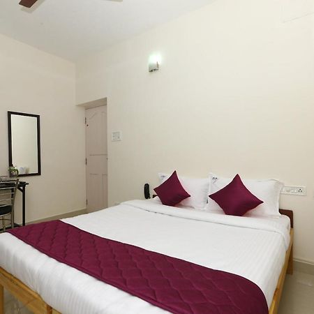 Oyo 9260 Olive Castles Inn Chennai Exterior photo