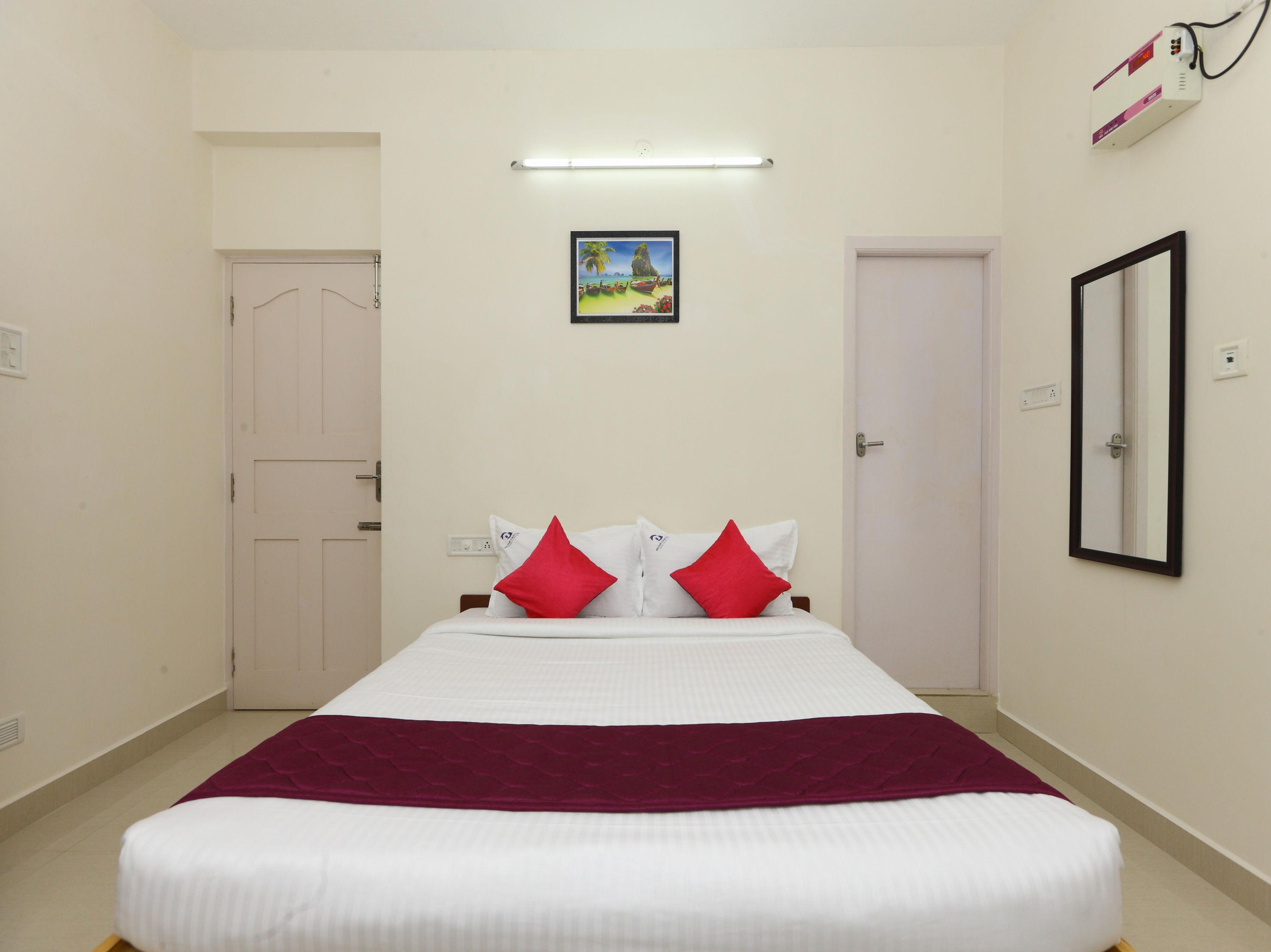 Oyo 9260 Olive Castles Inn Chennai Exterior photo